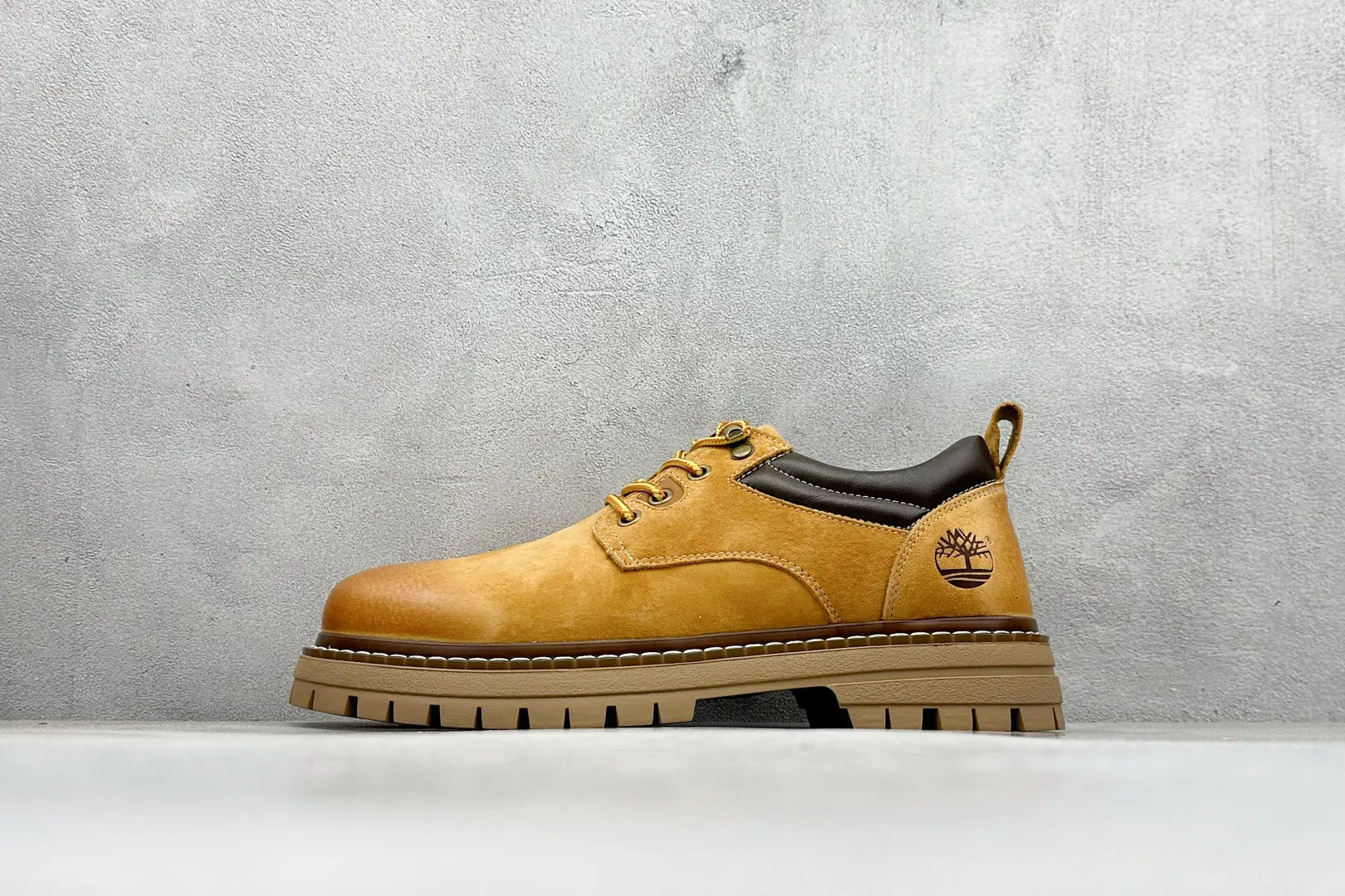 🐲💰 560 support store Timberland/Timberland classic outdoor low-top work casual shoes, classic re-upgraded, Guangdong factory quality, original box and original packaging, the fabric is made of Italian 🇮🇹 top-grade frosted cowhide, with anti-odor and anti-corrosion genuine leather latex insoles, giving you a perfect wearing experience, high quality and durable, a must-have for sportsmen, specializes in looking good, high-quality and first-class foot feel, exclusive supply Item number: TB73533 Size: 39-44 (one size larger)